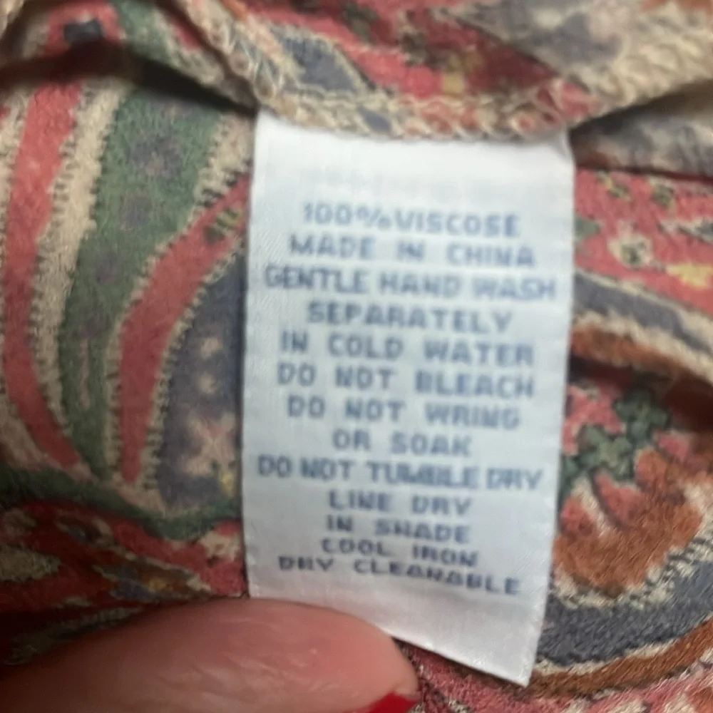 ❤️ 5/$15 dil sheer blouse - Picture 6 of 6